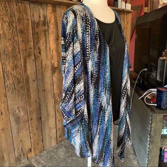 Dress Barn 14-16 Blouse - Picture 2 of 5